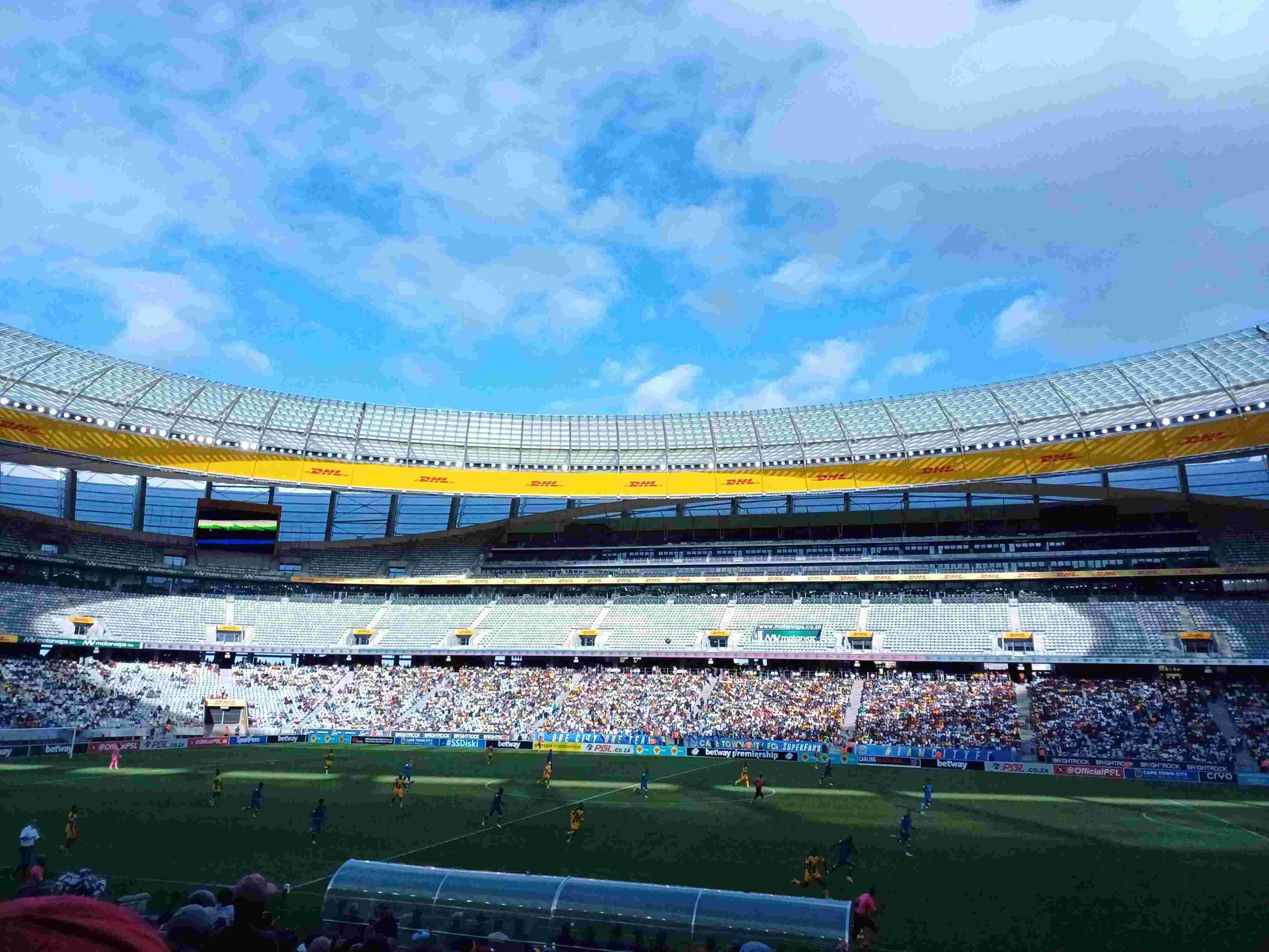 Conor Bradley schittert: Jong verdediger wint lof van Arne Slot en staat klaar voor doorbraak